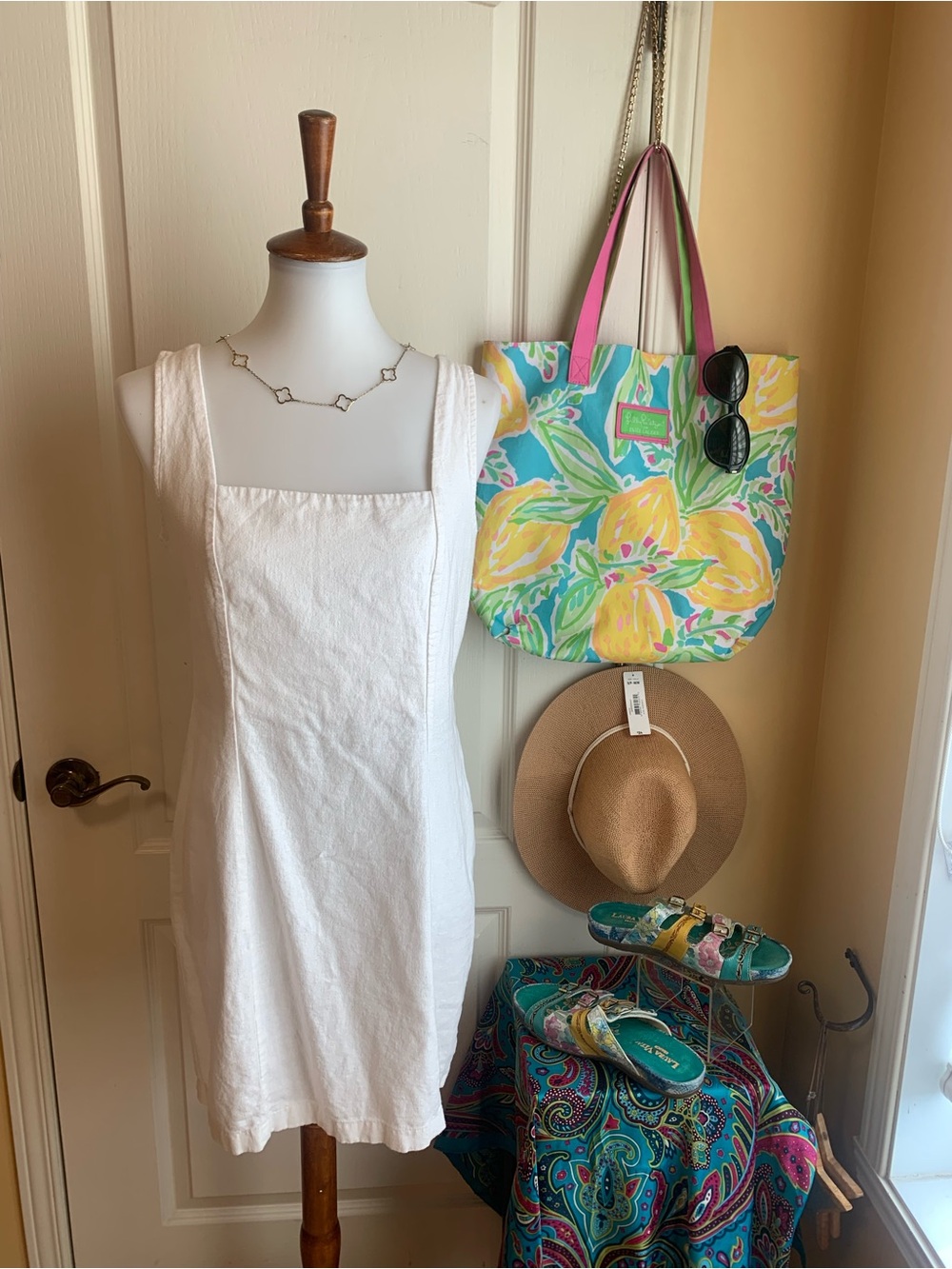 GAP Sleeveless Square-Neck Linen Dress